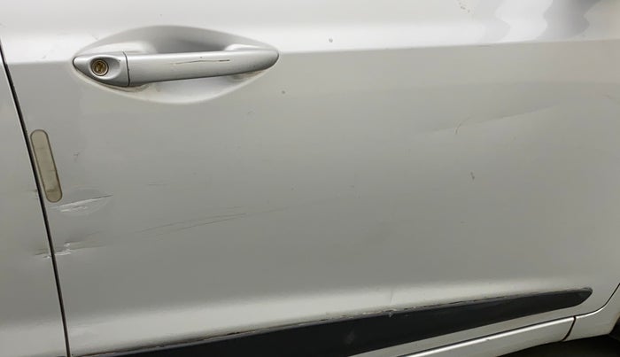 2015 Hyundai Xcent S 1.2, Petrol, Manual, 56,814 km, Driver-side door - Minor scratches