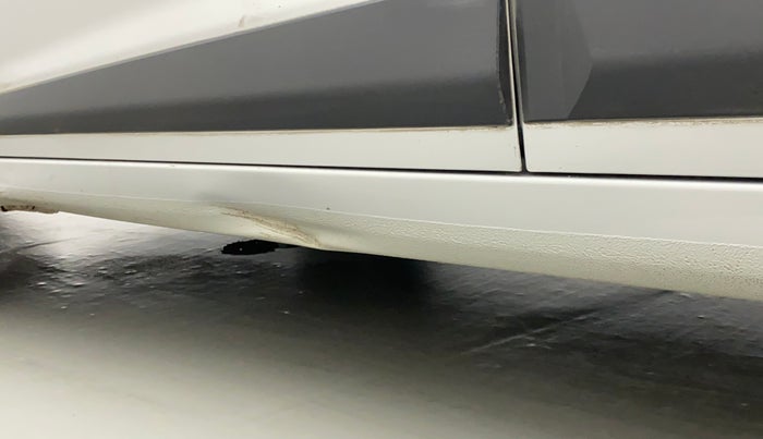 2015 Hyundai Xcent S 1.2, Petrol, Manual, 56,814 km, Left running board - Slightly dented