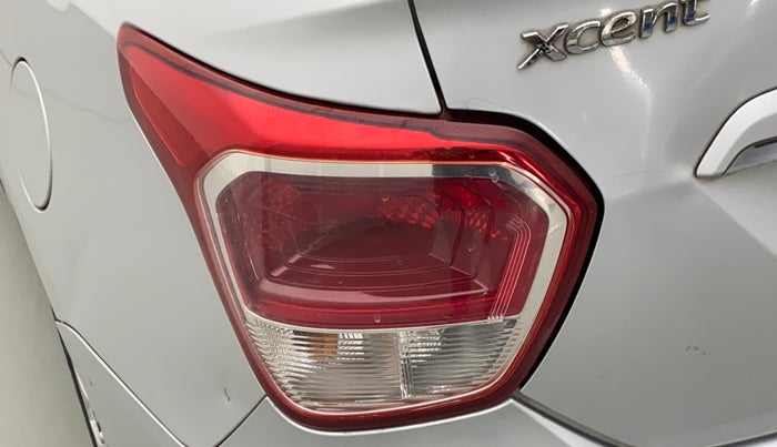 2015 Hyundai Xcent S 1.2, Petrol, Manual, 56,814 km, Left tail light - Minor scratches