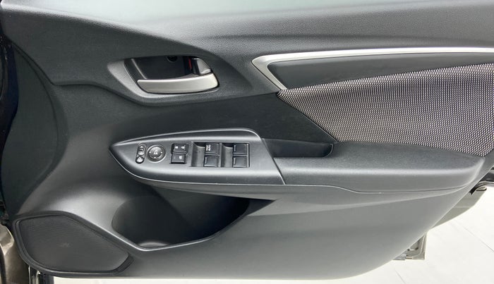 2017 Honda WR-V 1.2 i-VTEC VX MT, Petrol, Manual, 43,110 km, Driver Side Door Panels Control