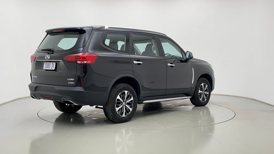 Right Back Diagonal (45- Degree) View