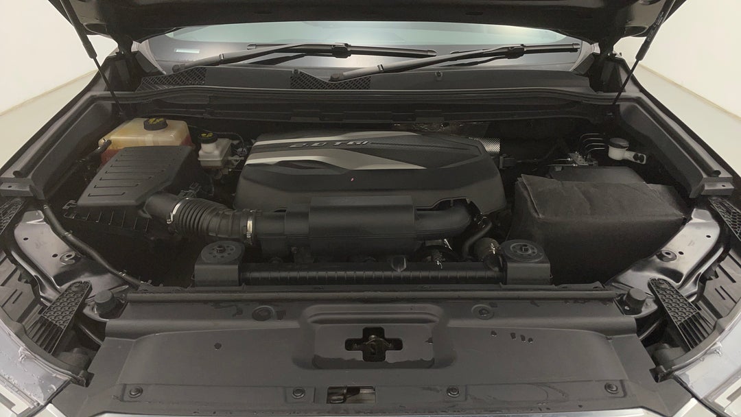 Open Bonnet (Engine)