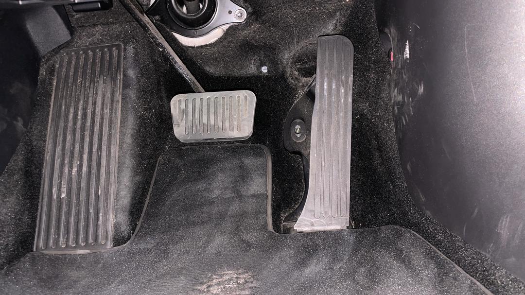 2024 Byd Seal Premium, Automatic, 44320 km, Pedals and Footmat