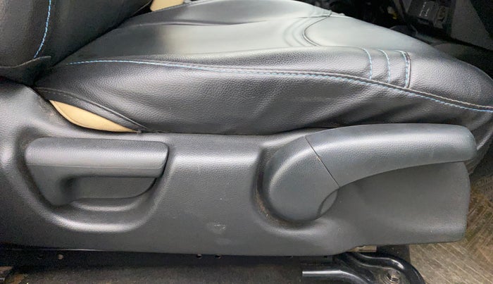 2019 Honda Jazz 1.2L I-VTEC VX, Petrol, Manual, 33,161 km, Driver Side Adjustment Panel
