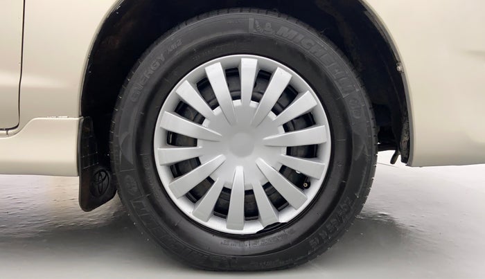 2012 Toyota Innova 2.5 GX 8 STR BS IV, Diesel, Manual, 1,13,870 km, Right Front Wheel