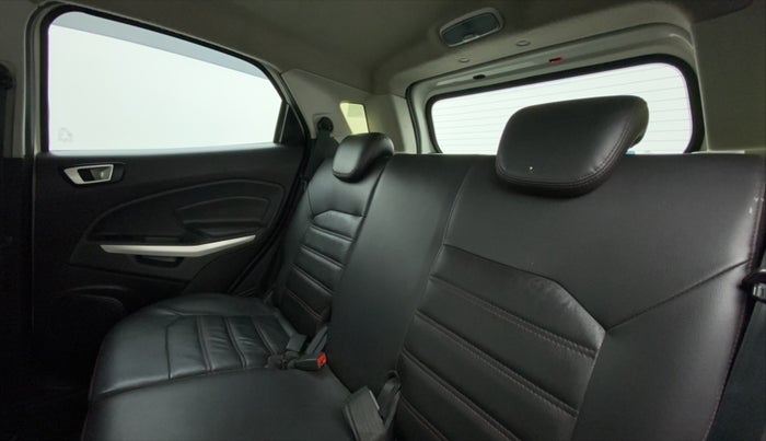 2017 Ford Ecosport 1.5 TDCI TITANIUM PLUS, Diesel, Manual, 89,314 km, Right Side Rear Door Cabin