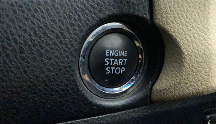 2016 Toyota Corolla Altis VL CVT PETROL, Petrol, Automatic, 1,18,478 km, Keyless Start/ Stop Button