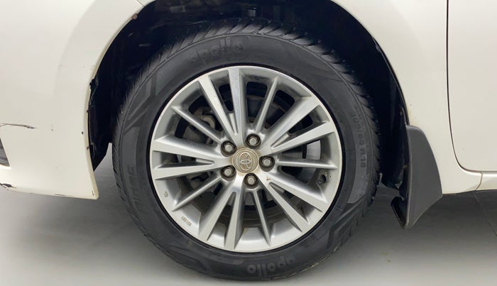 2016 Toyota Corolla Altis VL CVT PETROL, Petrol, Automatic, 1,18,478 km, Left Front Wheel