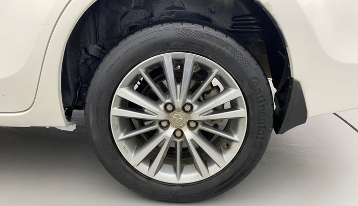 2016 Toyota Corolla Altis VL CVT PETROL, Petrol, Automatic, 1,18,478 km, Left Rear Wheel