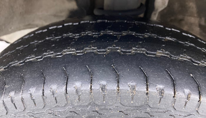 2018 Maruti OMNI E 8 STR, Petrol, Manual, 39,591 km, Left Front Tyre Tread