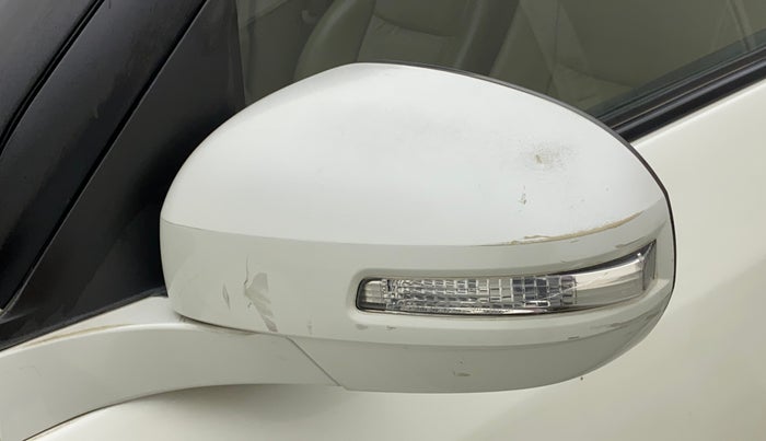2015 Maruti Swift Dzire VXI, Petrol, Manual, 25,157 km, Left rear-view mirror - Indicator light has minor damage