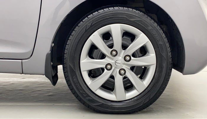 2014 Hyundai Eon MAGNA PLUS, Petrol, Manual, 50,609 km, Right Front Tyre
