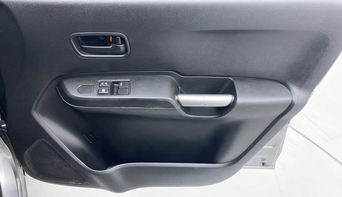 2021 Maruti IGNIS SIGMA 1.2, Petrol, Manual, 45,873 km, Driver Side Door Panels Control