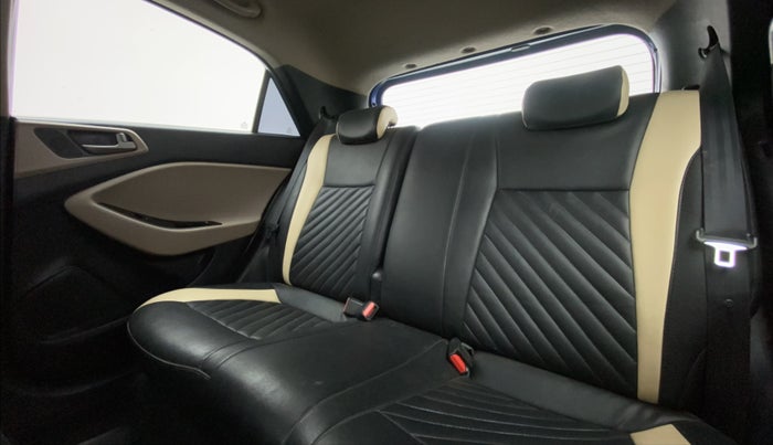 2015 Hyundai Elite i20 ASTA 1.2, Petrol, Manual, 43,324 km, Right Side Rear Door Cabin