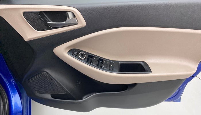 2015 Hyundai Elite i20 ASTA 1.2, Petrol, Manual, 43,241 km, Driver Side Door Panels Control