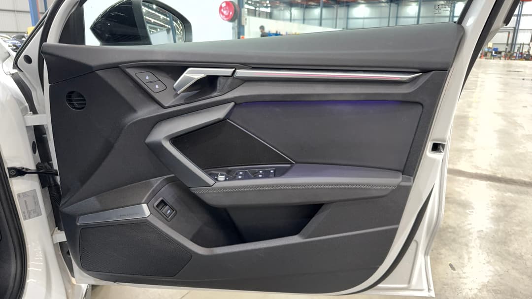 2022 Audi S3 2.0 Tfsi Quattro, Automatic, 38128 km, Speaker View