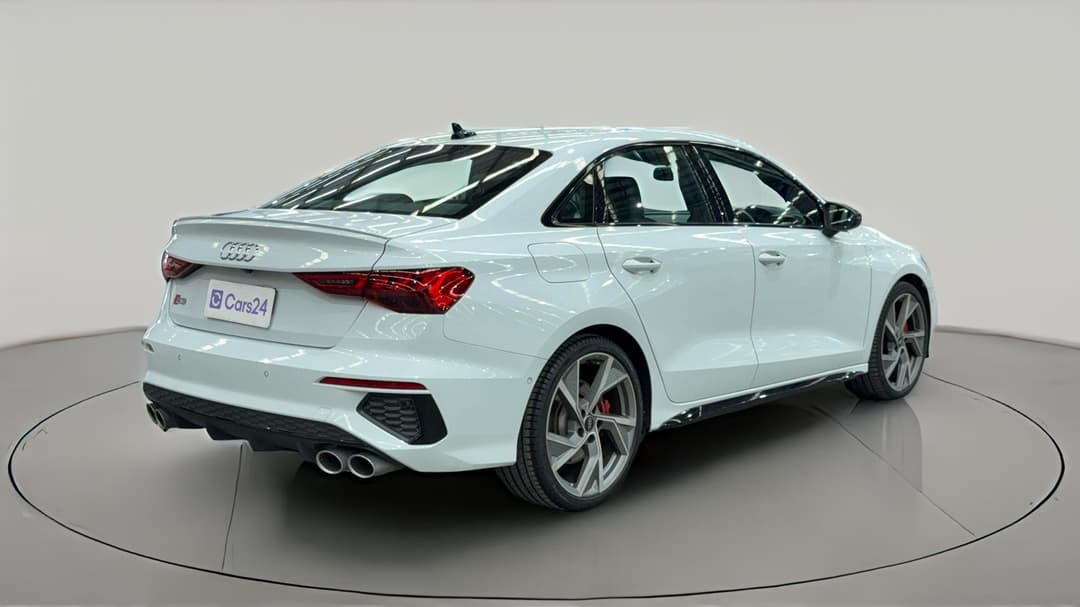 2022 Audi S3 2.0 Tfsi Quattro, Automatic, 38128 km, Right Back Diagonal (45- Degree) View
