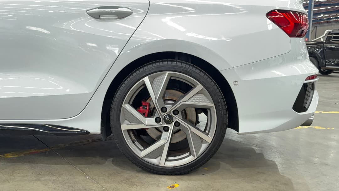2022 Audi S3 2.0 Tfsi Quattro, Automatic, 38128 km, Left Rear Wheel