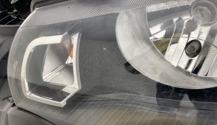 2017 Renault Kwid CLIMBER 1.0 AT, Petrol, Automatic, 31,258 km, Left headlight - Minor scratches