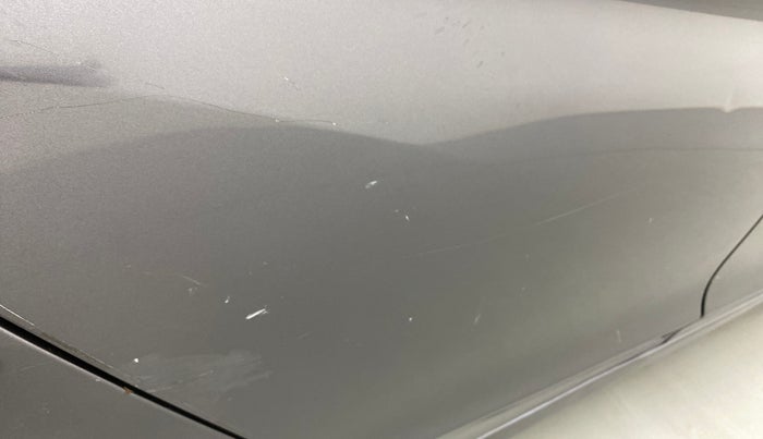 2017 Honda City 1.5L I-VTEC V MT, Petrol, Manual, 53,456 km, Right rear door - Minor scratches