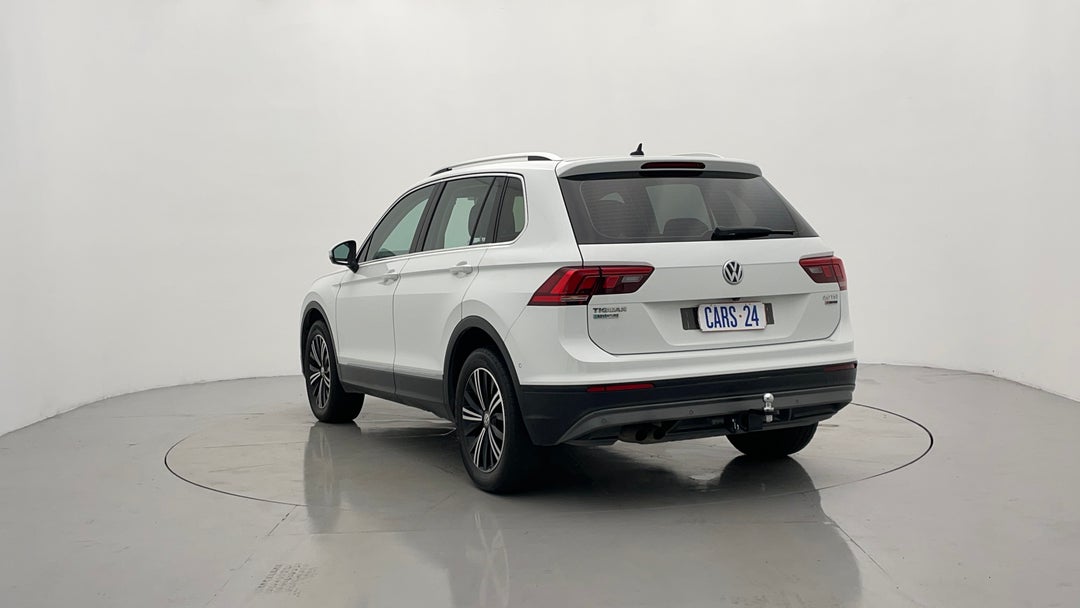 Left Back Diagonal (45- Degree) View