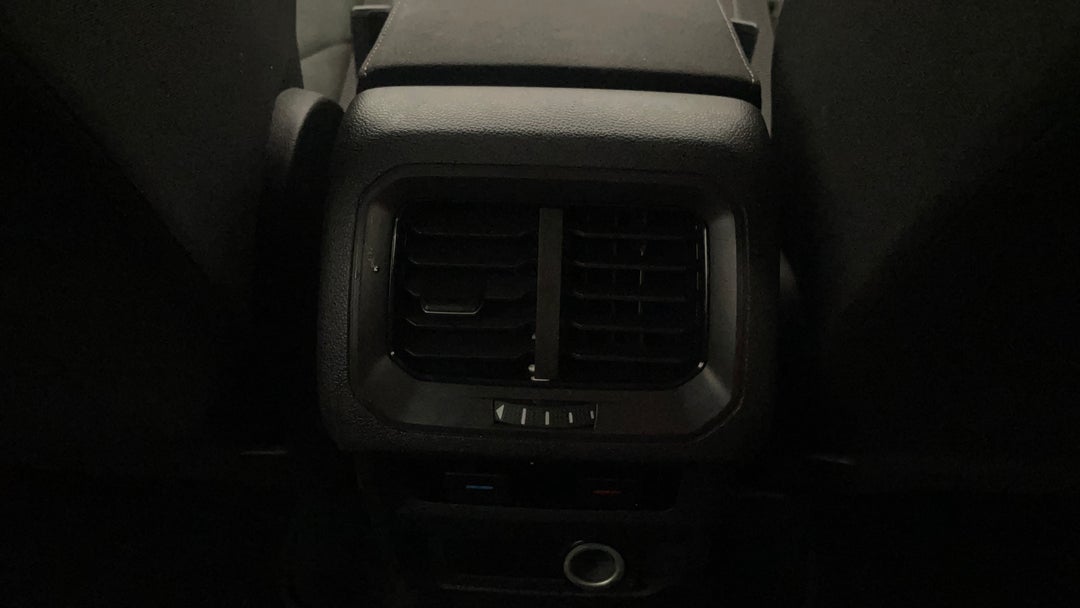 Rear A/C Vent