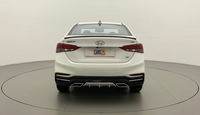 2019 Hyundai Verna 1.6 CRDI SX + AT, Diesel, Automatic, 47,085 km, Back/Rear