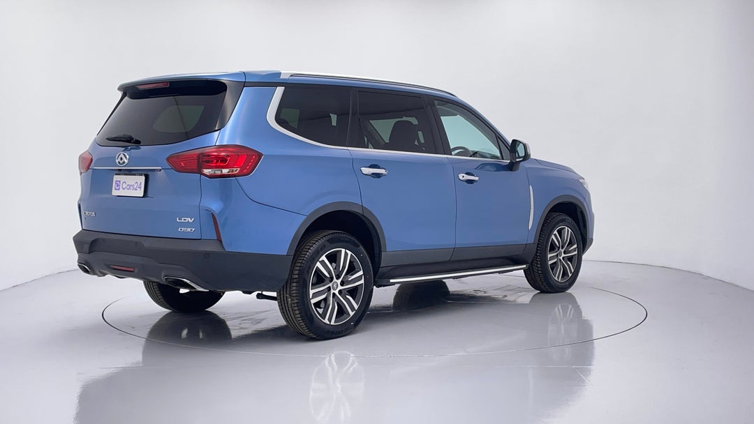 Right Back Diagonal (45- Degree) View