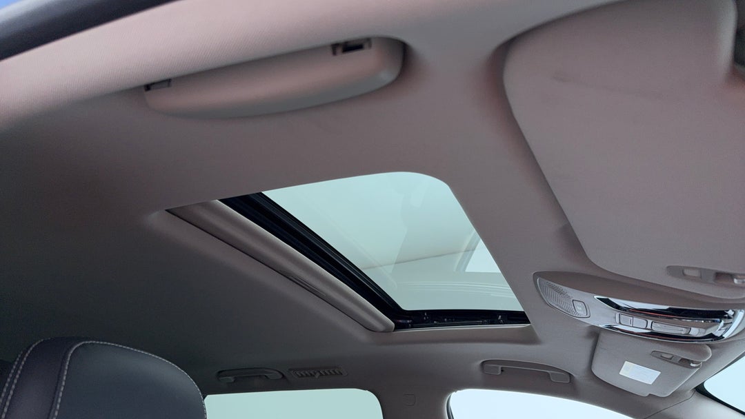 Interior Sunroof/Moonroof