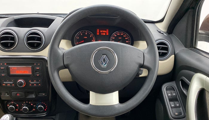 2013 Renault Duster 85 PS RXL, Diesel, Manual, 93,819 km, Steering Wheel Close Up