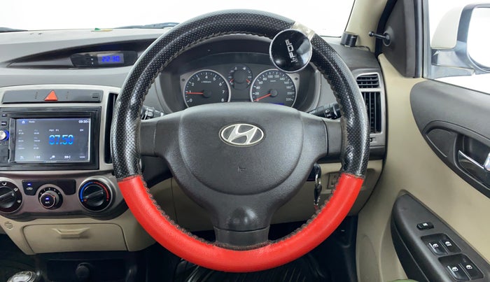 2012 Hyundai i20 MAGNA 1.2 VTVT, Petrol, Manual, 76,294 km, Steering Wheel Close Up