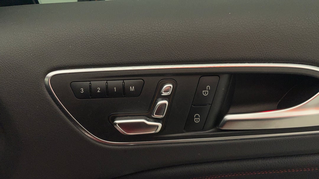 2017 Mercedes-benz A250 Sport 4matic, Automatic, 59155 km, Drivers Side Adjustment Panel