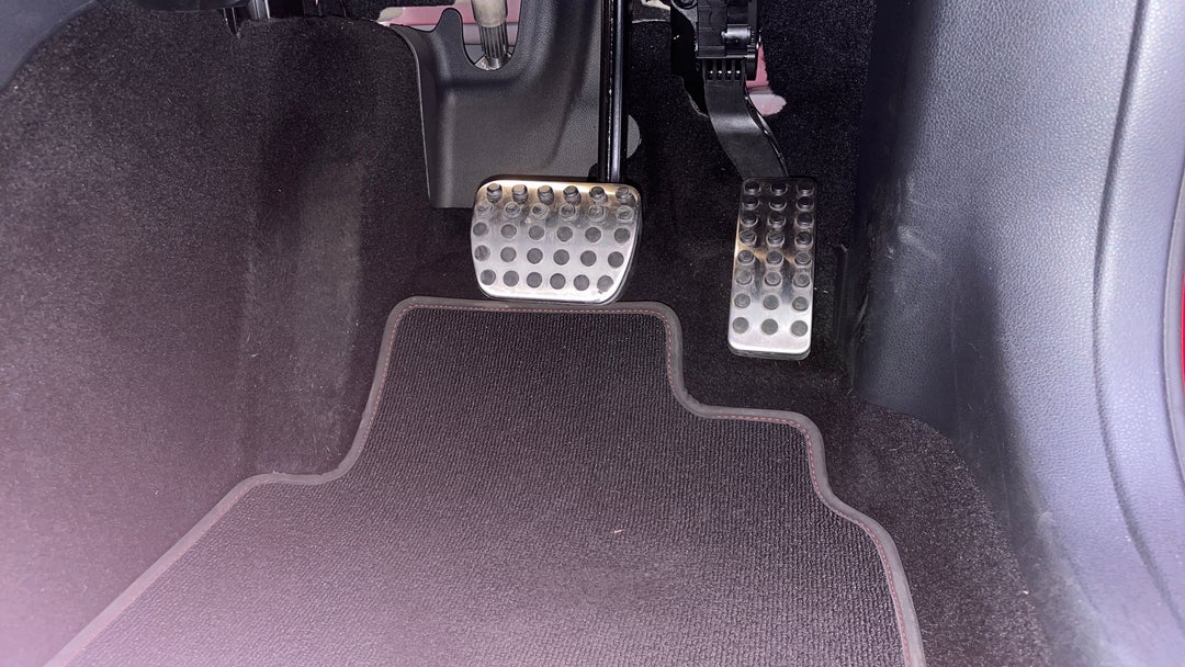 2017 Mercedes-benz A250 Sport 4matic, Automatic, 59155 km, Pedals and Footmat