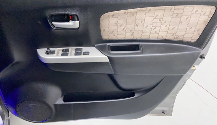 2014 Maruti Wagon R 1.0 VXI, Petrol, Manual, 50,917 km, Driver Side Door Panels Control