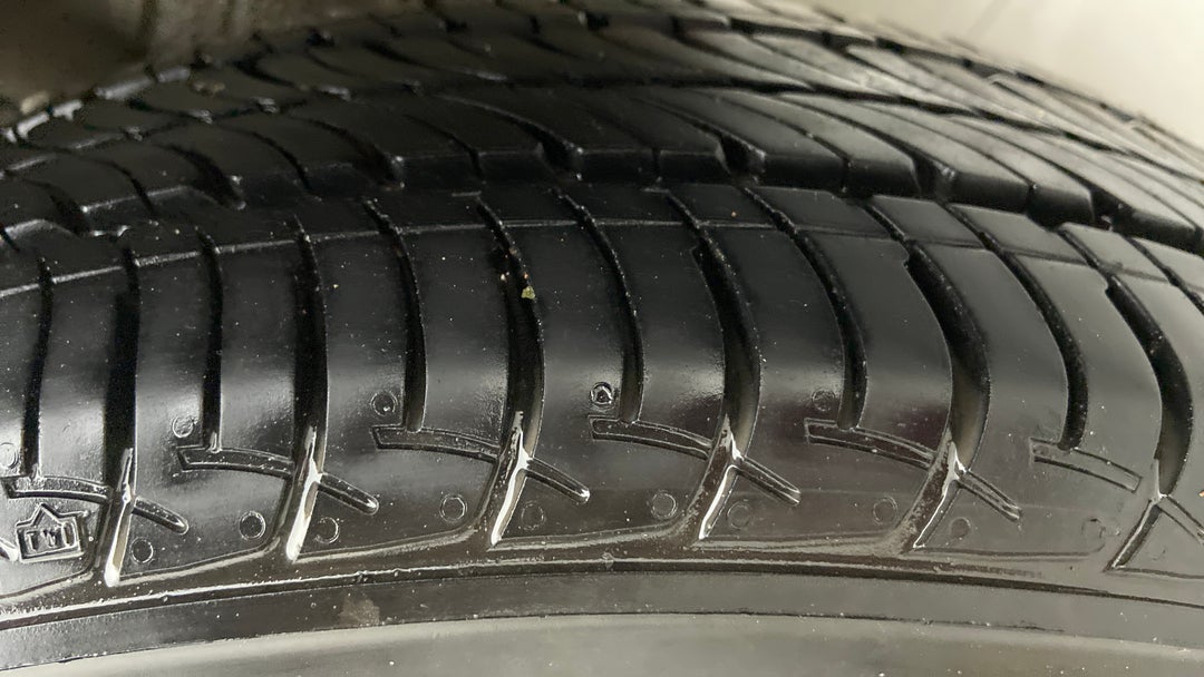 Left Rear Tyre Tread