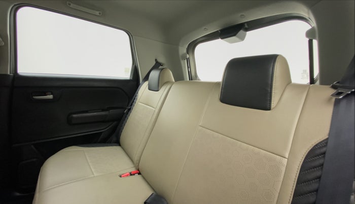 2020 Maruti New Wagon-R VXI 1.0, Petrol, Manual, 12,475 km, Right Side Rear Door Cabin
