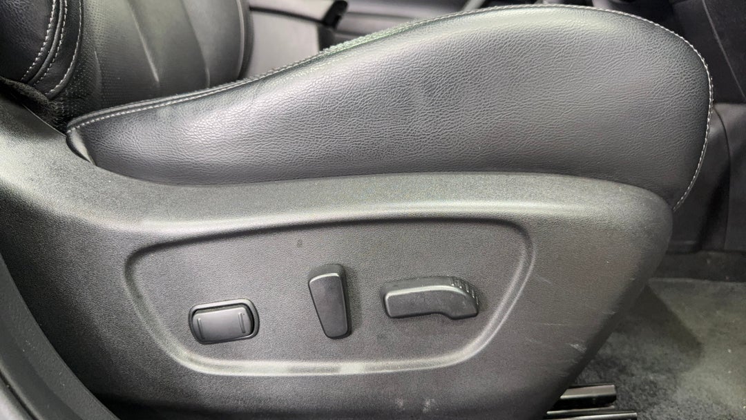 2021 Nissan X-trail Ti (4wd), Automatic, 67921 km, Drivers Side Adjustment Panel