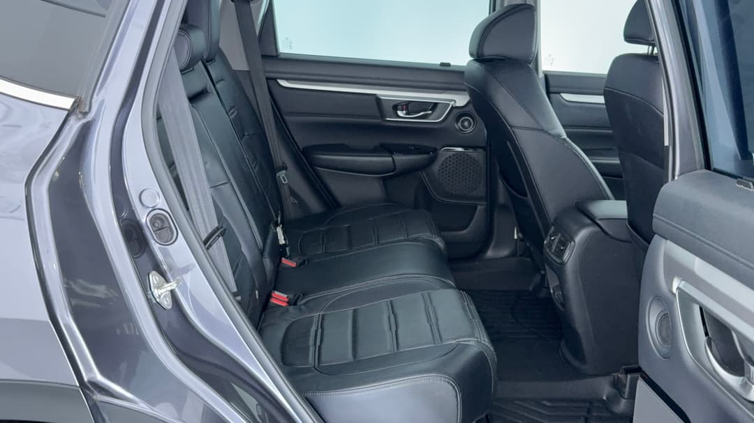 2018 Honda CR-V Vti-lx (AWD), Automatic, 132527 km, Right Side Rear Door Cabin View