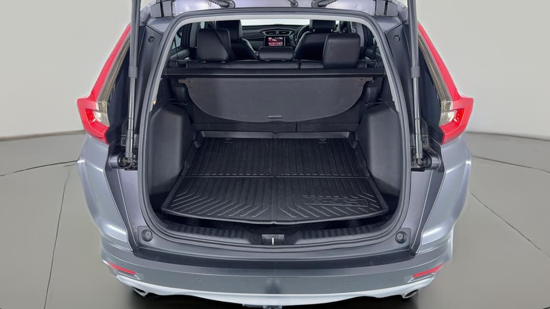 2018 Honda CR-V Vti-lx (AWD), Automatic, 132527 km, Boot Inside View