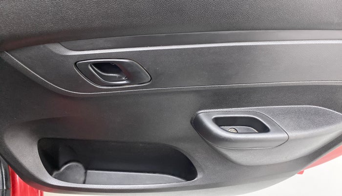 2019 Renault Kwid RXL, Petrol, Manual, 31,321 km, Driver Side Door Panels Control