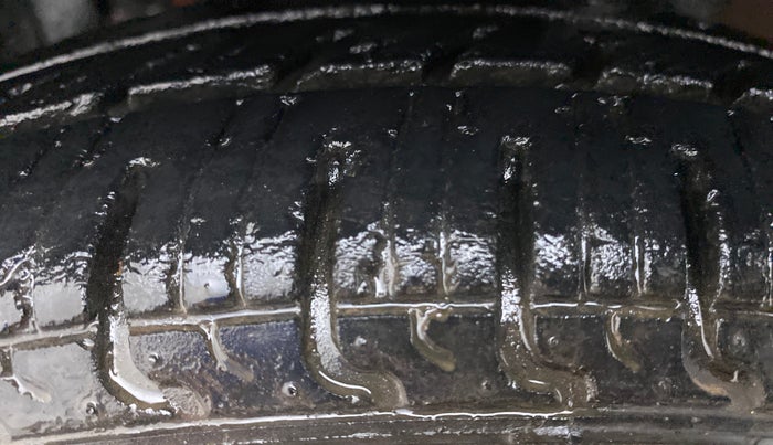 2019 Renault Kwid RXL, Petrol, Manual, 31,321 km, Left Front Tyre Tread