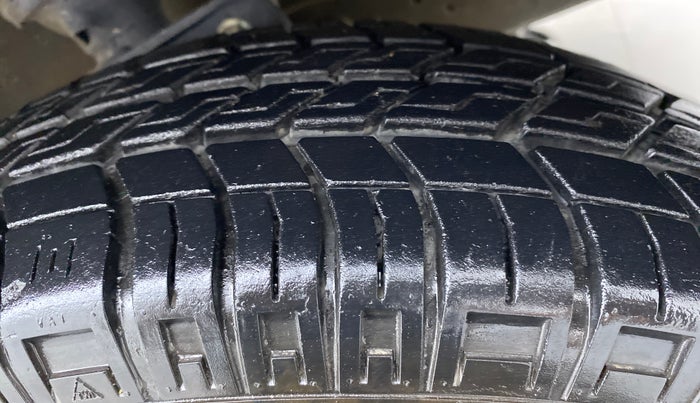 2019 Maruti Eeco 5 STR WITH AC PLUSHTR, Petrol, Manual, 8,448 km, Right Front Tyre Tread