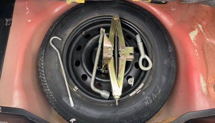 2014 Maruti Swift VXI D, Petrol, Manual, 31,335 km, Spare Tyre