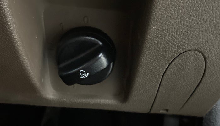 2018 Renault Duster 85 PS RXS MT DIESEL, Diesel, Manual, 72,877 km, Dashboard - Headlight height adjustment not working