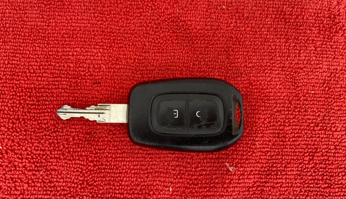 2018 Renault Duster 85 PS RXS MT DIESEL, Diesel, Manual, 72,877 km, Lock system - Central lock not working
