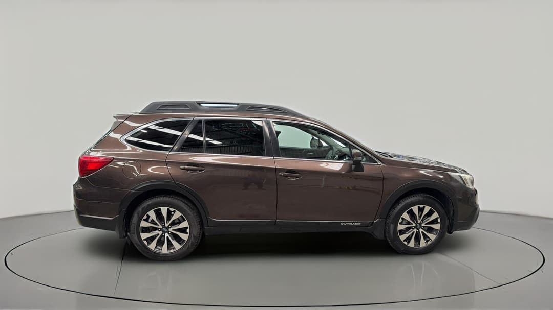 2017 Subaru Outback 2.5i Premium AWD, Automatic, 91715 km, Right Side View
