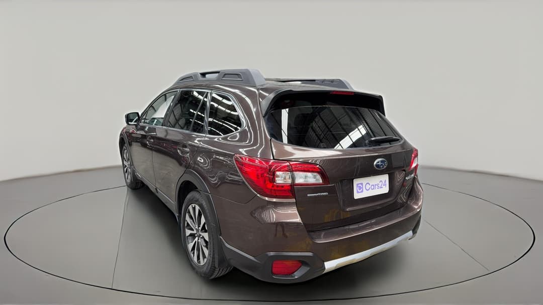 2017 Subaru Outback 2.5i Premium AWD, Automatic, 91715 km, Left Back Diagonal (45- Degree) View
