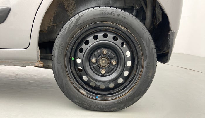 2013 Maruti Wagon R 1.0 VXI, Petrol, Manual, 49,055 km, Left Rear Wheel