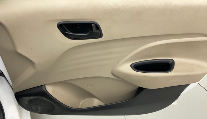 2020 Hyundai NEW SANTRO ERA EXECUTIVE, Petrol, Manual, 19,820 km, Driver Side Door Panels Control