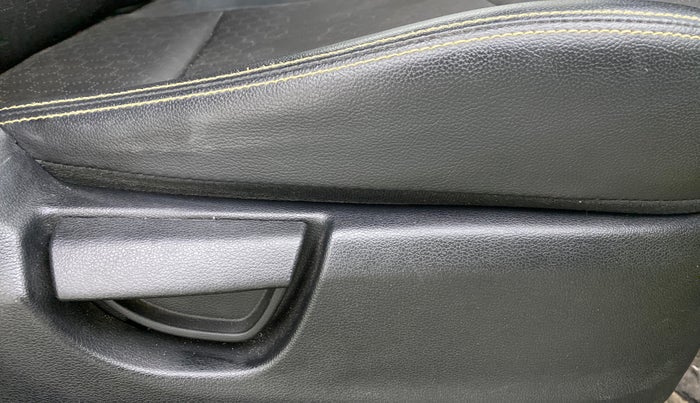 2019 Hyundai NEW SANTRO 1.1 MAGNA MT, Petrol, Manual, 21,383 km, Driver Side Adjustment Panel